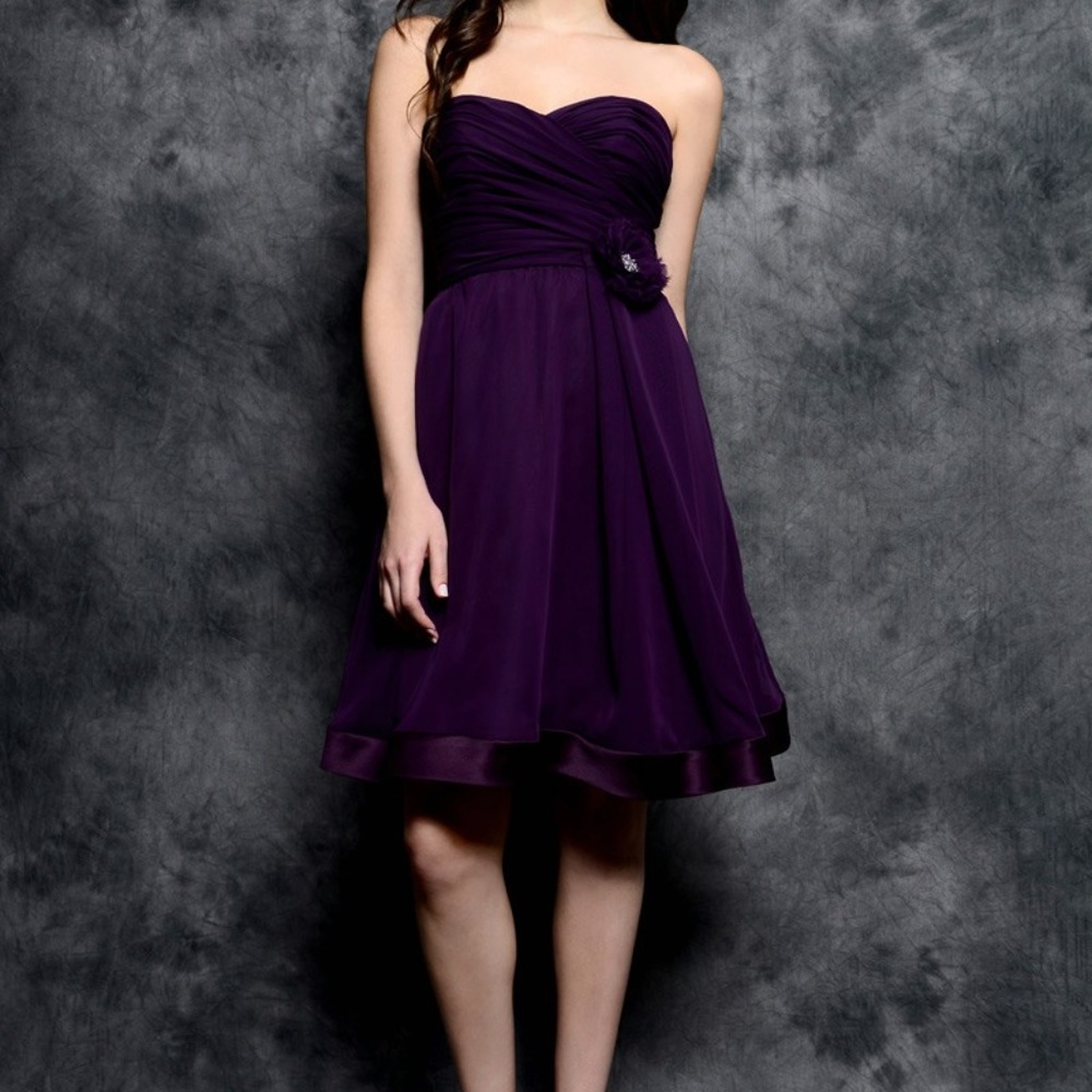A-line Chiffon gown made strapless sooo pretty